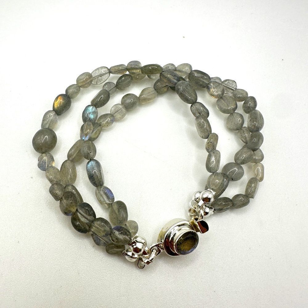 NWOT Labradorite and sterling silver, triple‎ stranded bracelet!